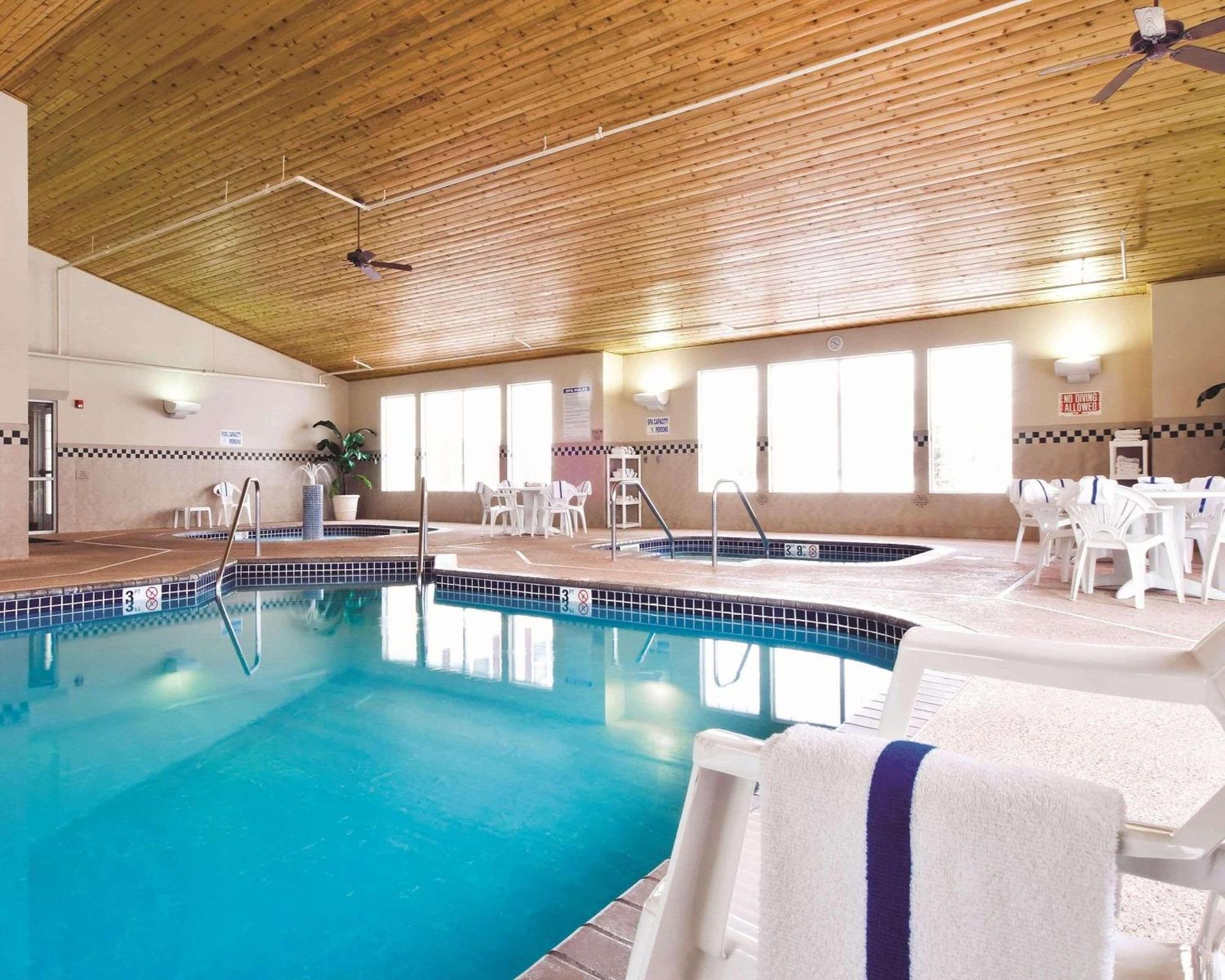 Country Inn & Suites By Radisson Albertville Near Outlet Mall Зручності фото