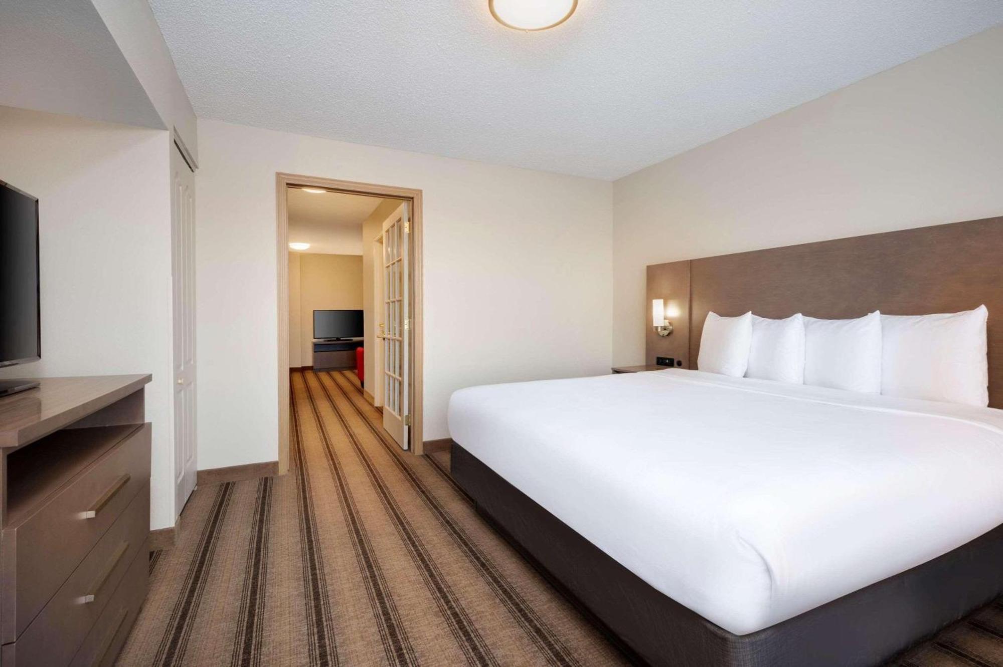 Country Inn & Suites By Radisson Albertville Near Outlet Mall Екстер'єр фото